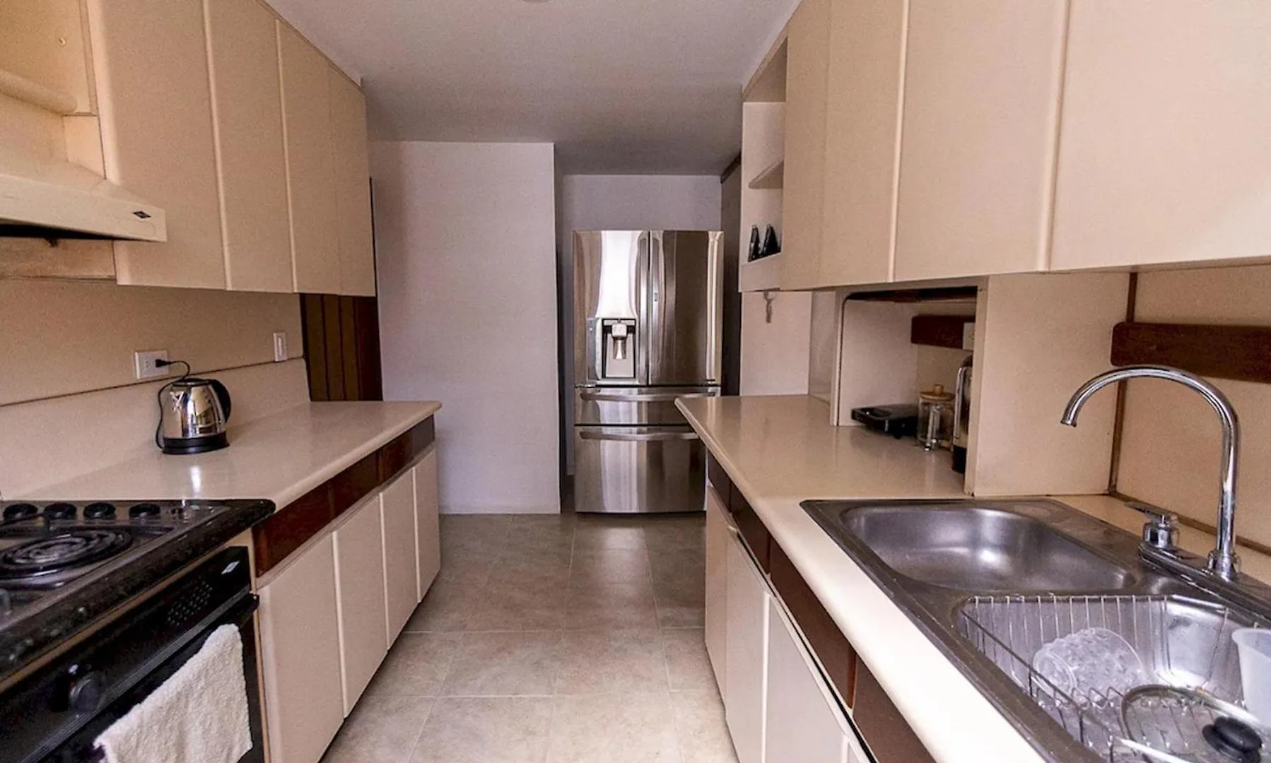 Habitacion Con Bano Compartido En El Poblado -A6 Medellín